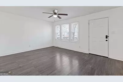 433 W Lake Avenue NW, Atlanta, GA 30318 - Photo 9