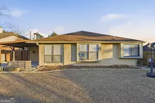 523 N Shore Rd, Lithonia, GA 30058 - Photo 23