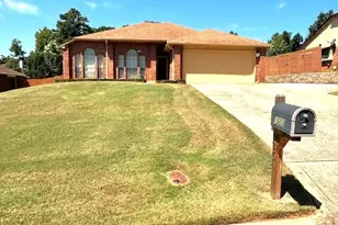 523 N Shore Rd, Lithonia, GA 30058 - Photo 1