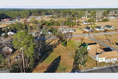 273 S Main Street, Pembroke, GA 31321 - Photo 9