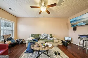 3199 Garden Glade Ln, Lithonia, GA 30038 - Photo 7