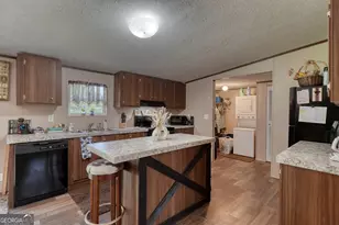 9656 Phillips Rd, Young Harris, GA 30582 - Photo 13