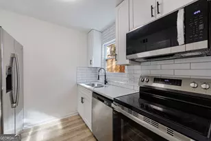 2386 Lawrenceville Hwy, Decatur, GA 30033 - Photo 17