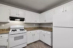 5065 Donnell Way, Decatur, GA 30035 - Photo 9