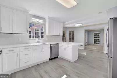 300 Farm Track, Roswell, GA 30075 - Photo 15