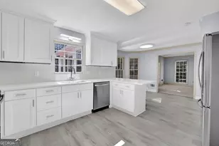 300 Farm Track, Roswell, GA 30075 - Photo 15