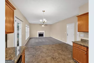 2382 Miller Oaks Circle, Decatur, GA 30035 - Photo 7