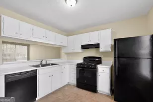 6254 Marbut Farms Trail, Lithonia, GA 30058 - Photo 13