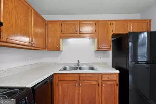 5207 Oaktree Ct, Lithonia, GA 30038 - Photo 11