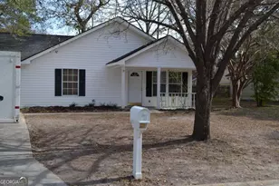 137 Rose Dr, Springfield, GA 31329 - Photo 1