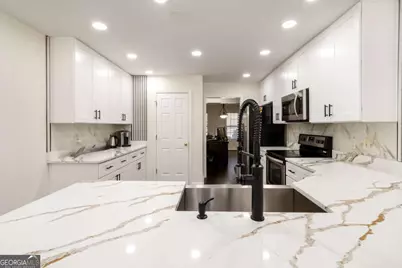 1670 Cooper Lakes Drive, Grayson, GA 30017 - Photo 7