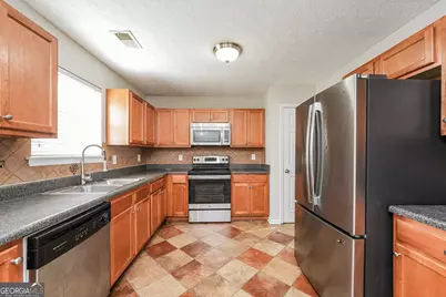 8097 Kylie Court, Riverdale, GA 30274 - Photo 7