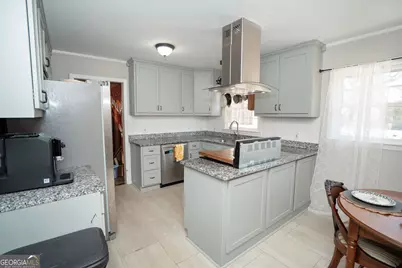 204 Diane Drive, Thomaston, GA 30286 - Photo 13