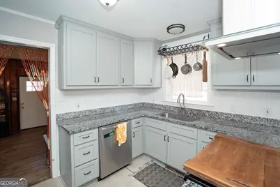 204 Diane Drive, Thomaston, GA 30286 - Photo 15