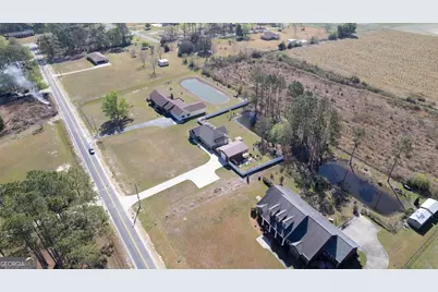 388 Forest Avenue, Baxley, GA 31513 - Photo 37