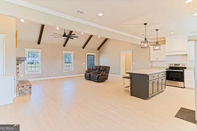 388 Forest Avenue, Baxley, GA 31513 - Photo 3