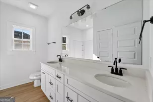 1072 Cottage Way, Darien, GA 31305 - Photo 11