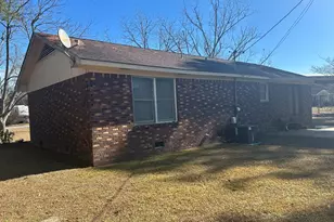 130 Meadowood Ln, Fitzgerald, GA 31750 - Photo 3