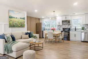 37 Coweta St, Senoia, GA 30276 - Photo 11