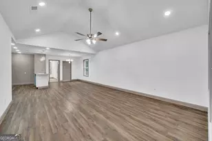 120 Dewey St, Warner Robins, GA 31093 - Photo 5