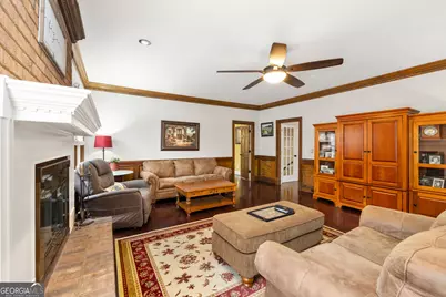 410 Camelot Drive, Fayetteville, GA 30214 - Photo 7