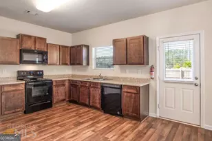 700 Fitzroy Dr, Bogart, GA 30622 - Photo 5