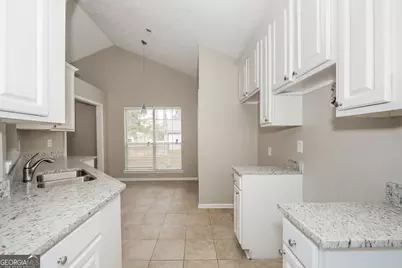 18 Oakdale Drive, Stockbridge, GA 30281 - Photo 5