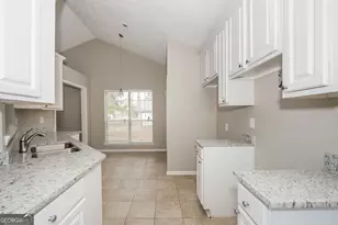 18 Oakdale Dr, Stockbridge, GA 30281 - Photo 5