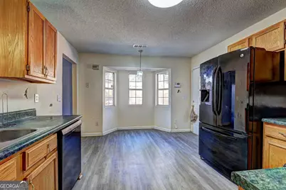 3338 Lindale Court, Ellenwood, GA 30294 - Photo 11