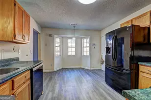 3338 Lindale Ct, Ellenwood, GA 30294 - Photo 11