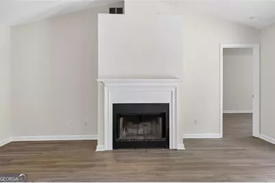 3338 Lindale Court, Ellenwood, GA 30294 - Photo 5