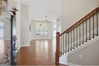 152 Heritage Pointe, Woodstock, GA 30189 - Photo 3