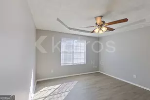 3160 Creekwood Dr, Rex, GA 30273 - Photo 9