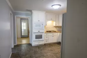 113 Pine Cir, Lagrange, GA 30241 - Photo 11