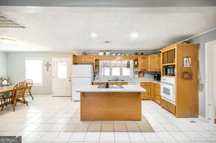 188 E Lewis St, Cochran, GA 31014 - Photo 7