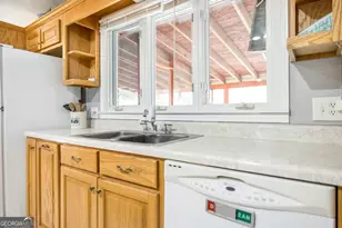 188 E Lewis St, Cochran, GA 31014 - Photo 9