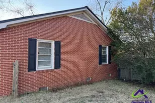 151 Edmundson Circle, Cochran, GA 31014 - Photo 11