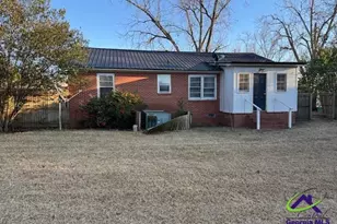 151 Edmundson Circle, Cochran, GA 31014 - Photo 13