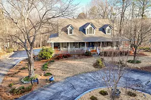 330 Scarlet Ln, Lakemont, GA 30552 - Photo 3