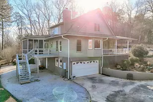 330 Scarlet Ln, Lakemont, GA 30552 - Photo 9