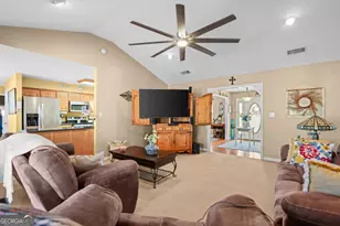 142 Lloyd Dr, Jesup, GA 31545 - Photo 7