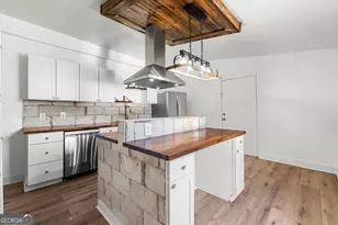 8211 Colquitt St, Douglasville, GA 30134 - Photo 11