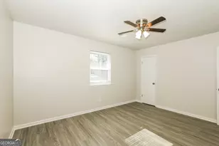 9319 Forest Knoll Dr, Jonesboro, GA 30238 - Photo 11