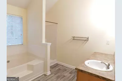 225 Laura Circle, College Park, GA 30349 - Photo 5