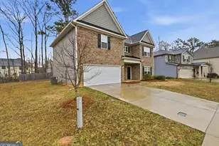423 Pearson Cir, Hampton, GA 30228 - Photo 3