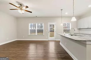 423 Pearson Cir, Hampton, GA 30228 - Photo 9