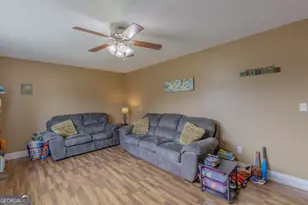 824 Diamond Cir, Lafayette, GA 30728 - Photo 7