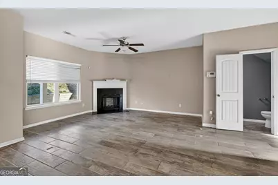 1027 Grenier Terrace NE, Lawrenceville, GA 30045 - Photo 9