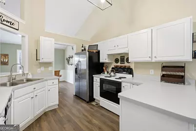 256 Jacob Drive, Hoschton, GA 30548 - Photo 11