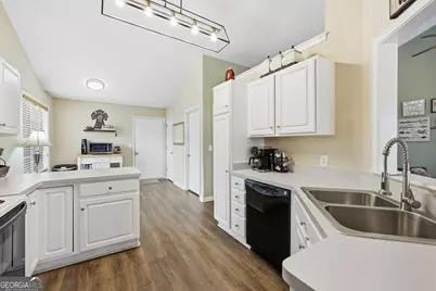 256 Jacob Drive, Hoschton, GA 30548 - Photo 9